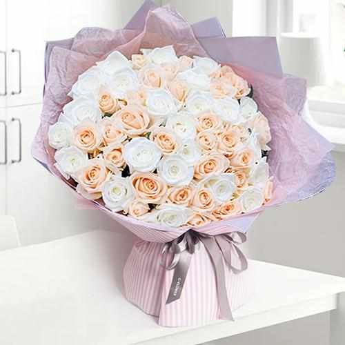 Majestic Bouquet of Rose and Hyperium